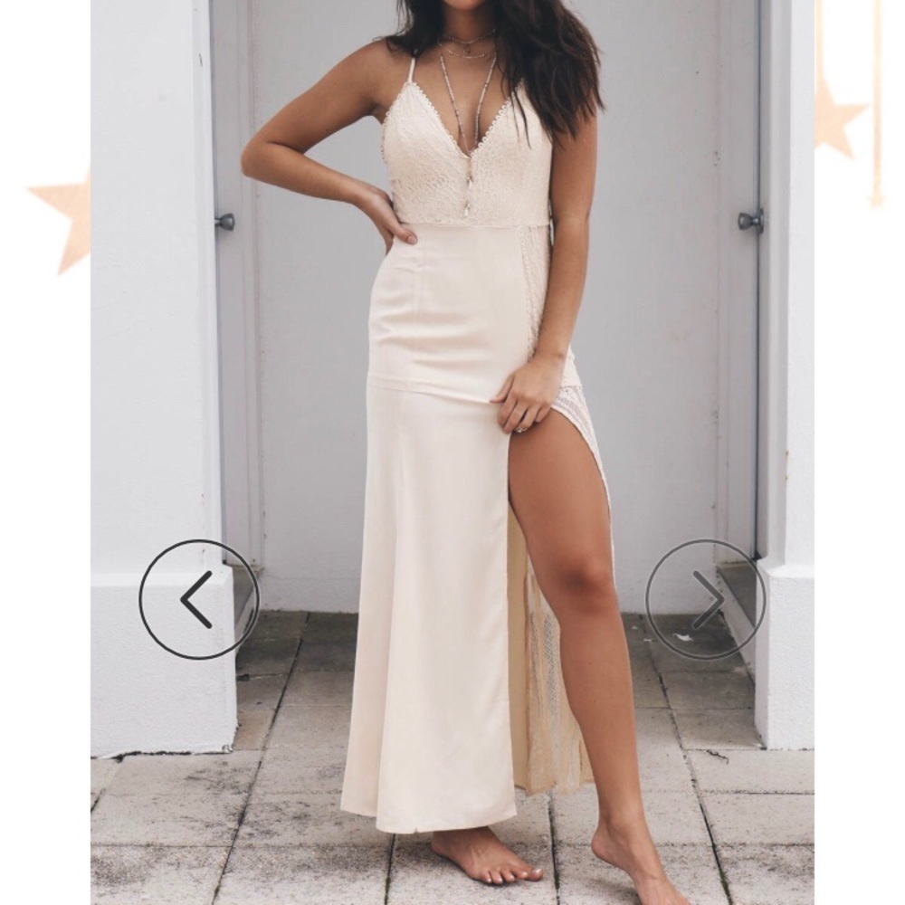 NWT lace maxi dress from amazing lace